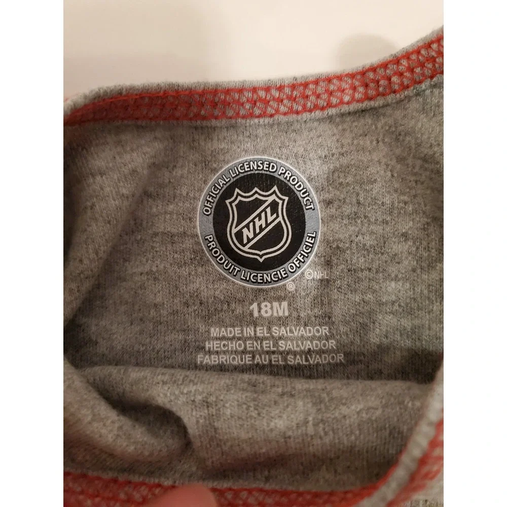 VF Chicago Blackhawks #1 Biggest Fan Size 18‎ Months One Piece Creeper Bodysuit